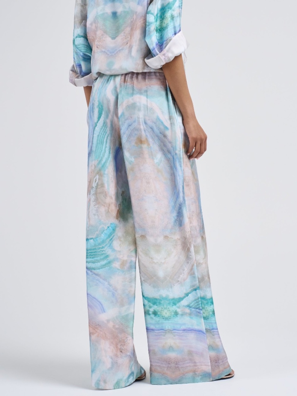 Zimmermann Illuminate Agate Print Silk Track Pants Blue US 6 NWT - Picture 3 of 17